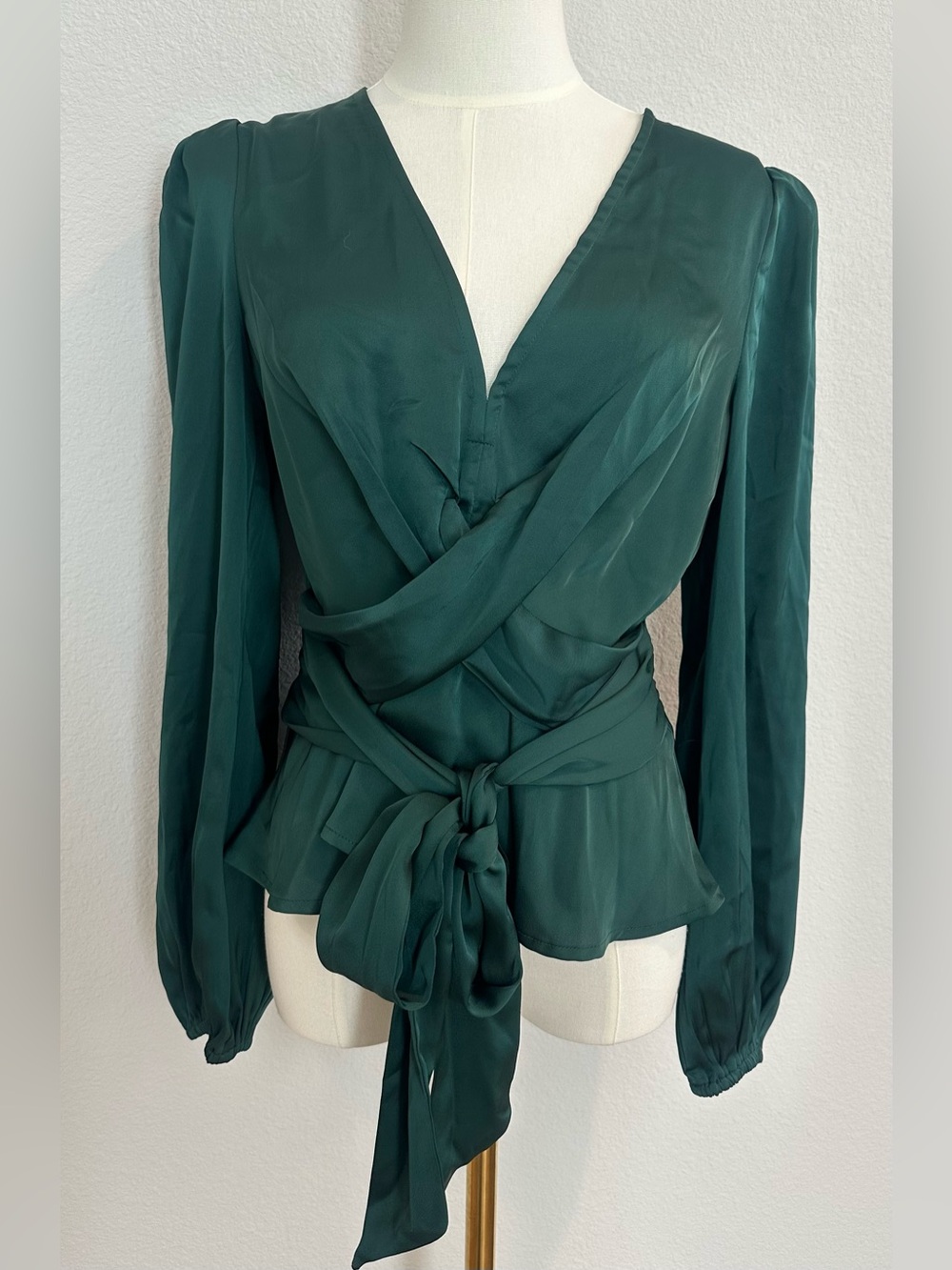 NWT ASTR The Label Forest Green Faux Wrap Satin Blouse Medium Puff Sleeve